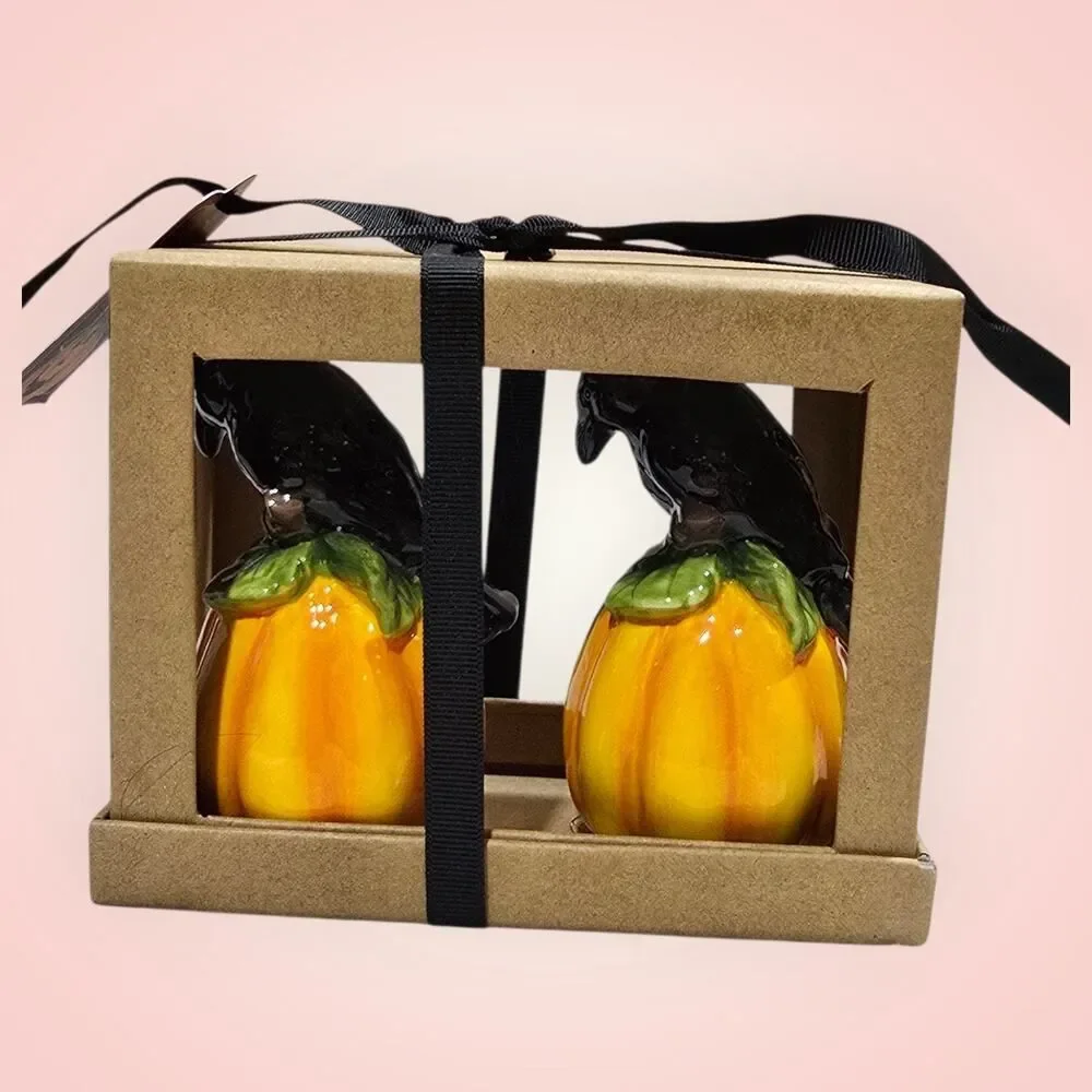 Blue Sky Clayworks Pumpkin Black‎ Crow Salt & Pepper Shakers Boxed